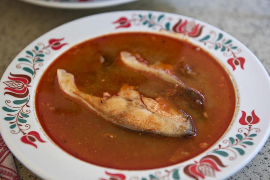 halászlé, hungarian food