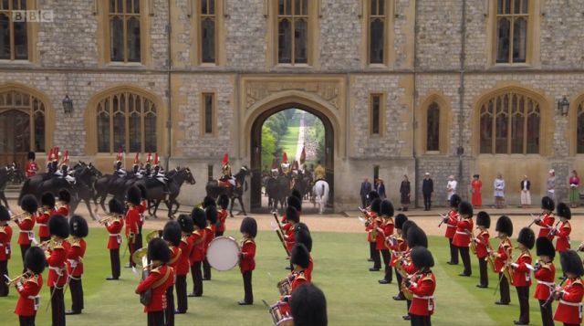 The Queen's Birthday – szókincs, videó 4