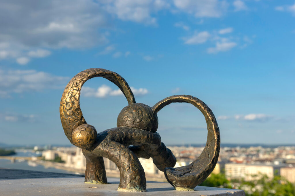 5 Perc Angol: Magyarország - Kolodko Mini Sculptures 1