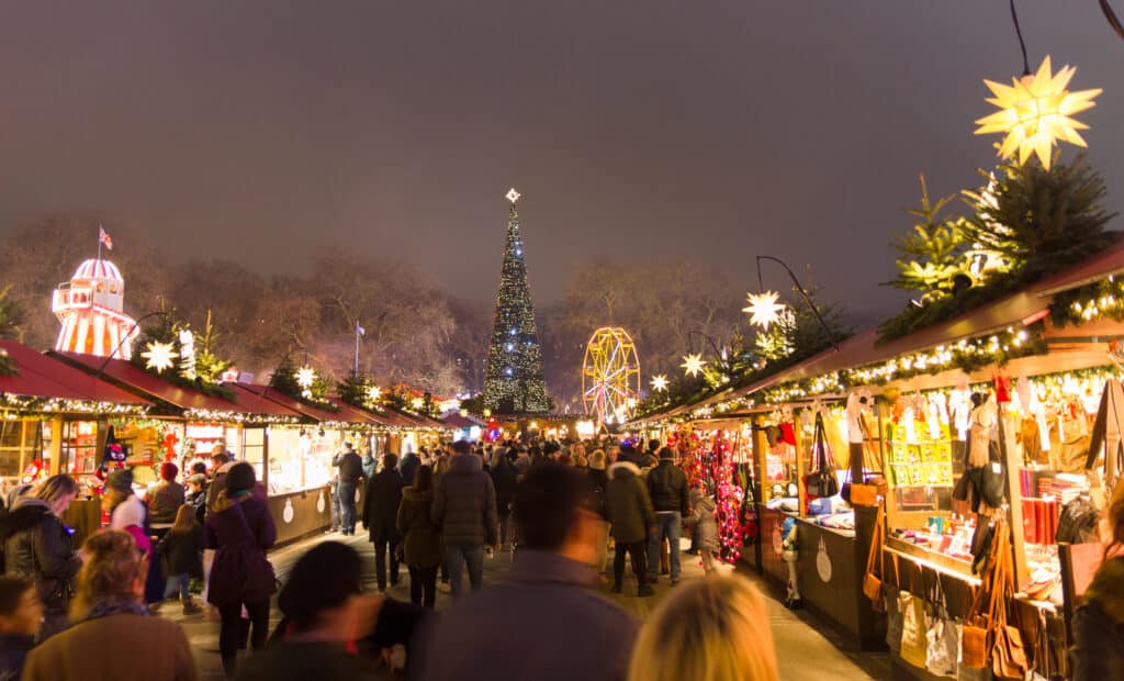 KÉPLEÍRÁS ALAPFOK (B1): Christmas Markets 1