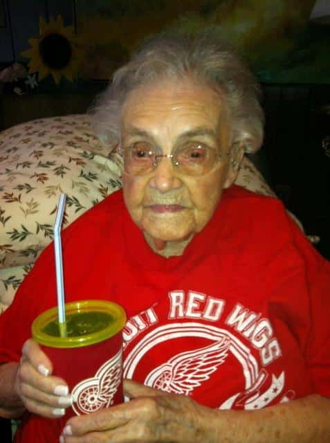 104-year-old granny forced to lie about her age on Facebook 1