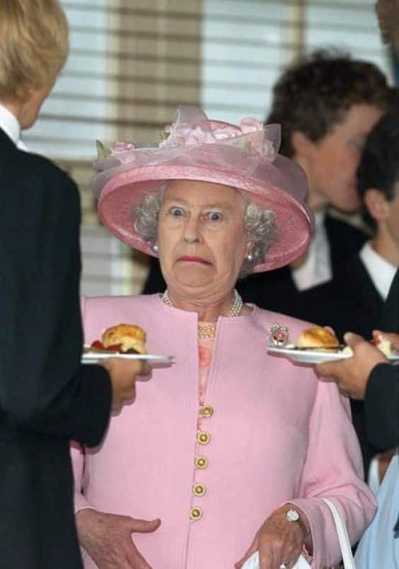 What does the Queen eat and drink for breakfast, lunch and dinner? 1
