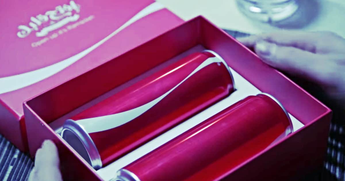 Coca-Cola Removes Its Labels To Send An Important Message 1