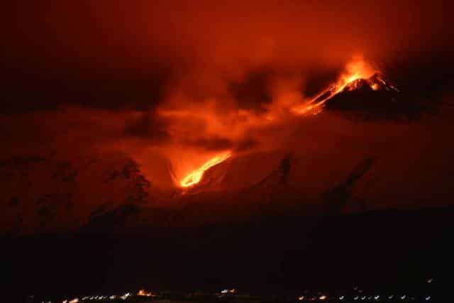 Újra kitört az Etna 1