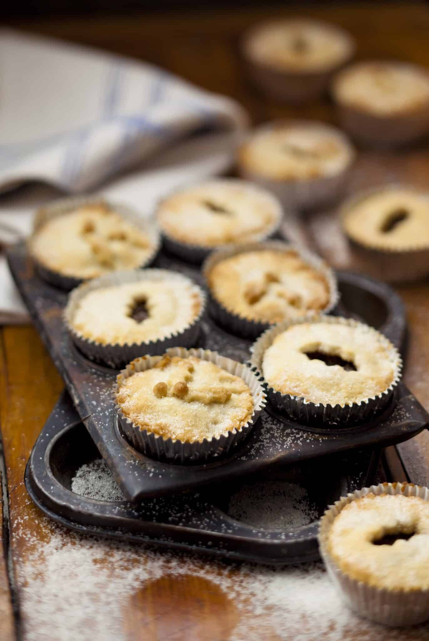 Luxury Lemon and Almond Mince Pies 1