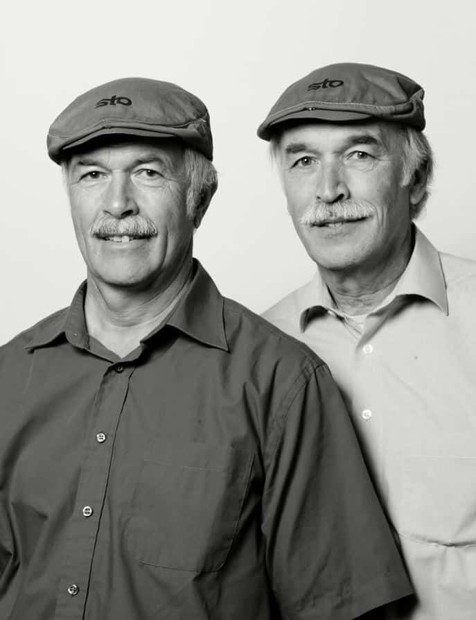 Strangers Look Like Twins 1
